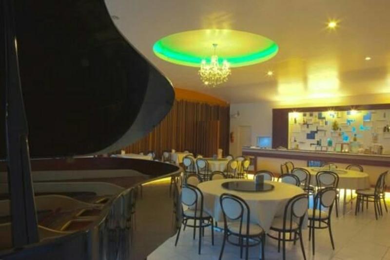 호텔 Jansom Chumporn