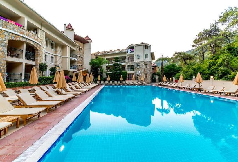 酒店 Julian Forest Suites