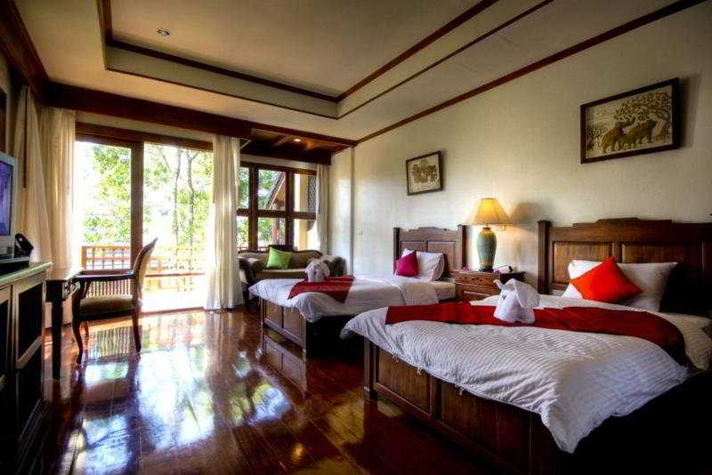 酒店 Kooncharaburi Resort