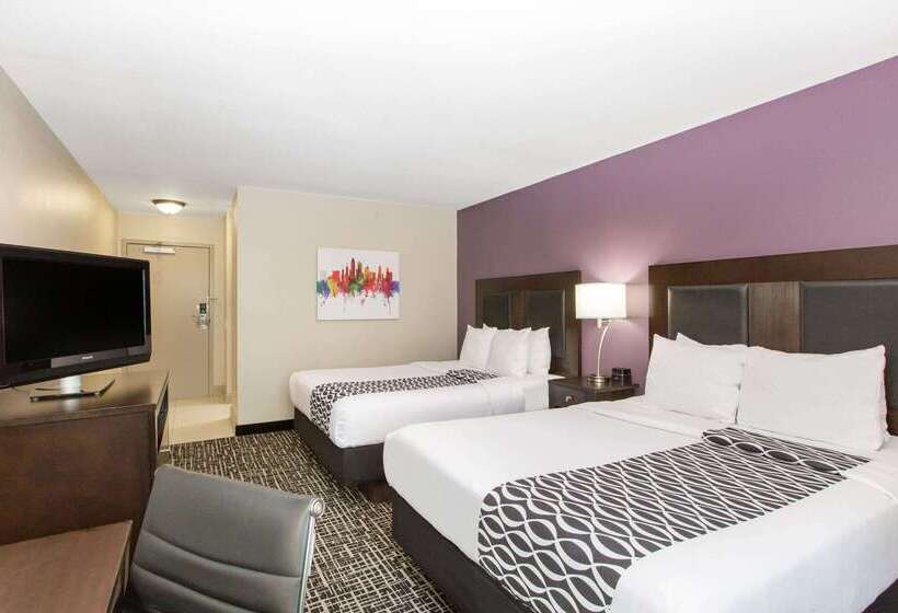 فندق La Quinta By Wyndham Blue Springs