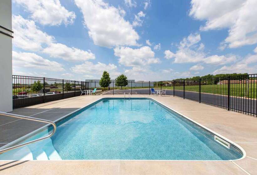 فندق La Quinta By Wyndham Blue Springs