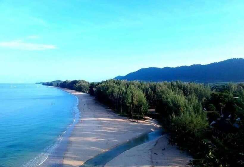 Отель Lanta Sunny House