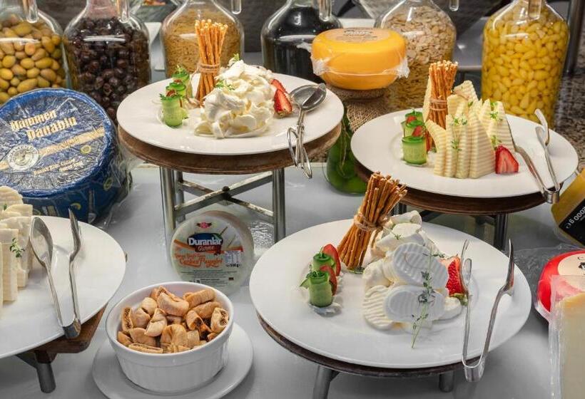 هتل Martı Myra   Ultra All Inclusive