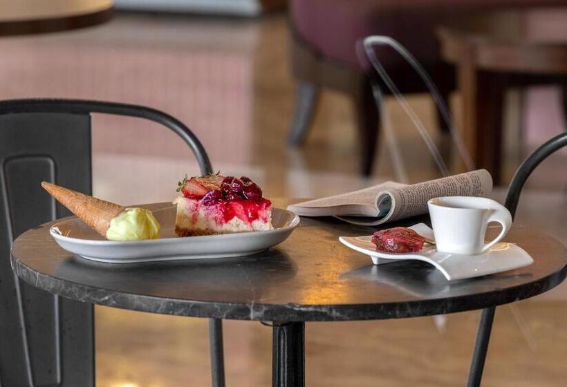 هتل Martı Myra   Ultra All Inclusive