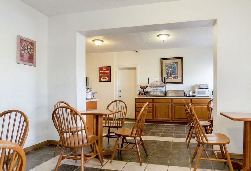 Отель Meadow Acres Inn