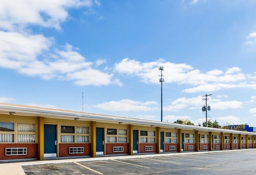 Отель Meadow Acres Inn