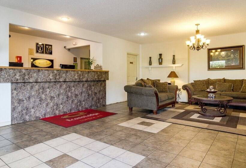 Отель Meadow Acres Inn