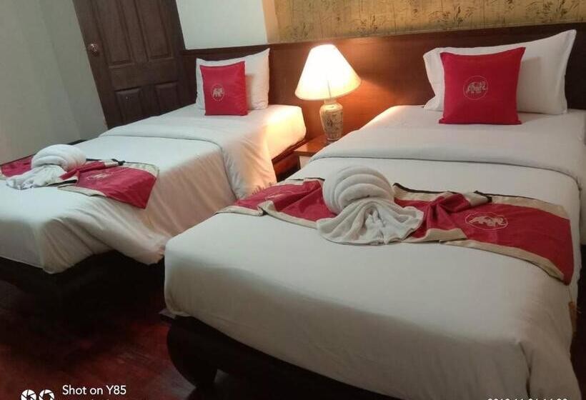 Отель Noble Place Chiangmai