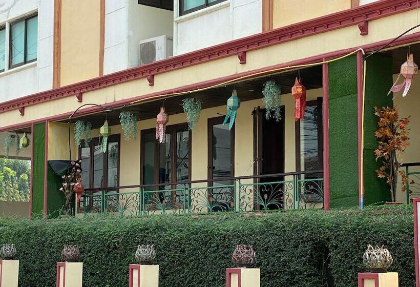 Отель Noble Place Chiangmai