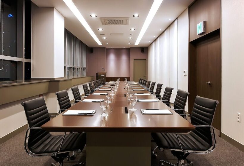 Отель Orakai Songdo Park