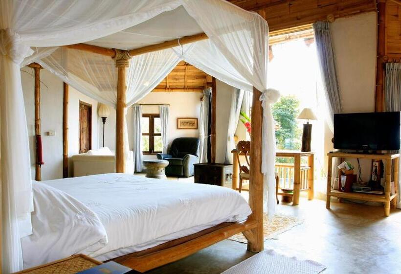 هتل Phu Chaisai Chiang Rai Mountain Resort