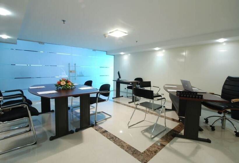 ホテル Plaza Las Americas Cali