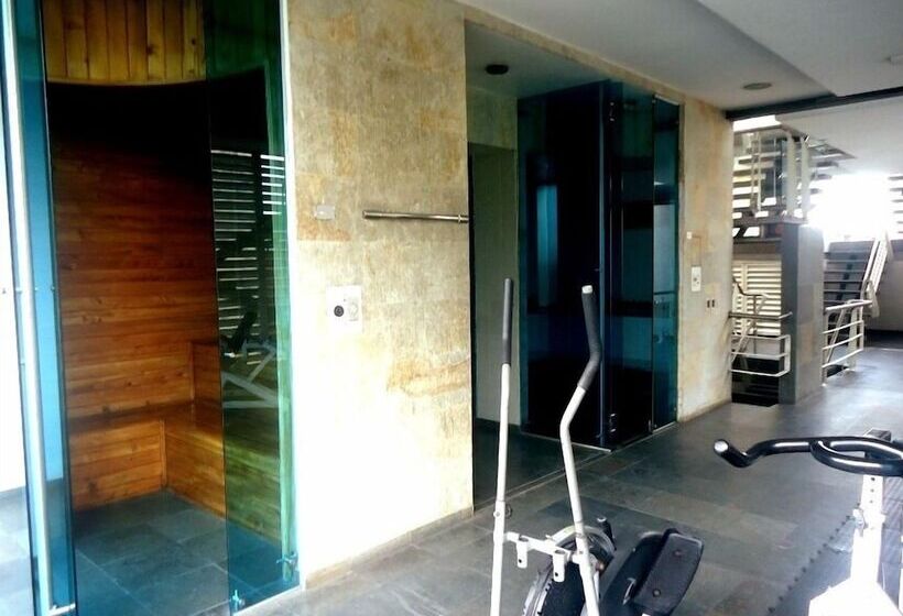 ホテル Plaza Las Americas Cali