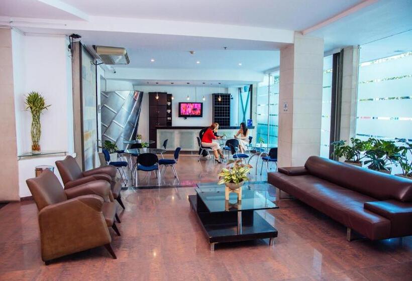 ホテル Plaza Las Americas Cali