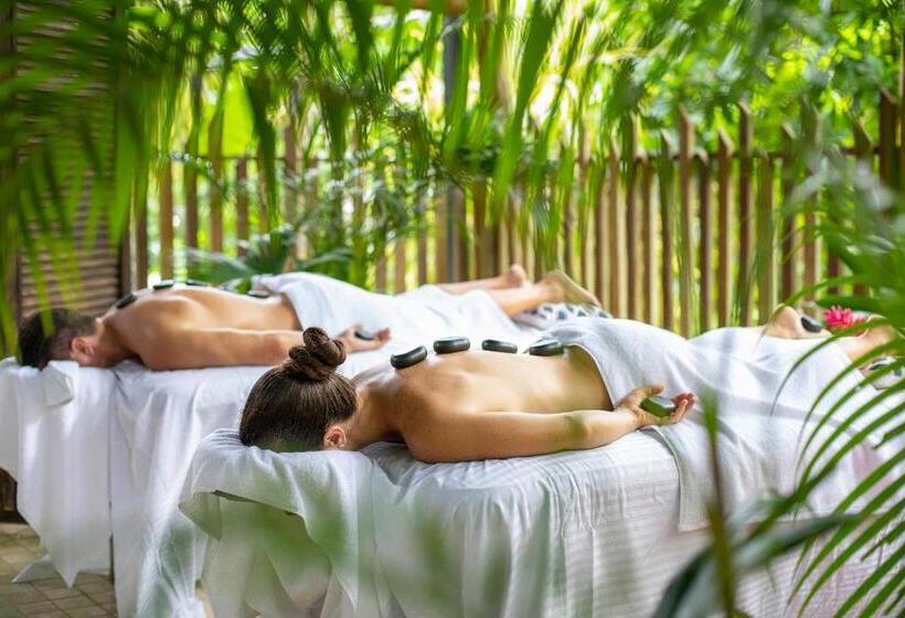 בית מלון כפרי Pumilio Mountain & Ocean