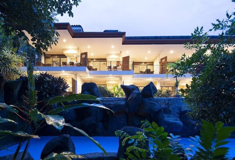 בית מלון כפרי Pumilio Mountain & Ocean