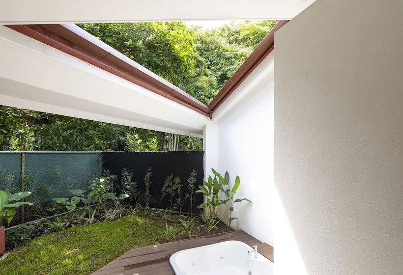 בית מלון כפרי Pumilio Mountain & Ocean