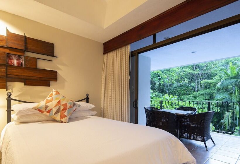 בית מלון כפרי Pumilio Mountain & Ocean