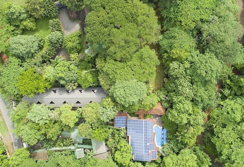 בית מלון כפרי Pumilio Mountain & Ocean