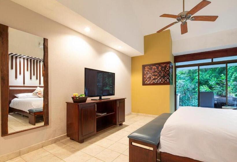 בית מלון כפרי Pumilio Mountain & Ocean