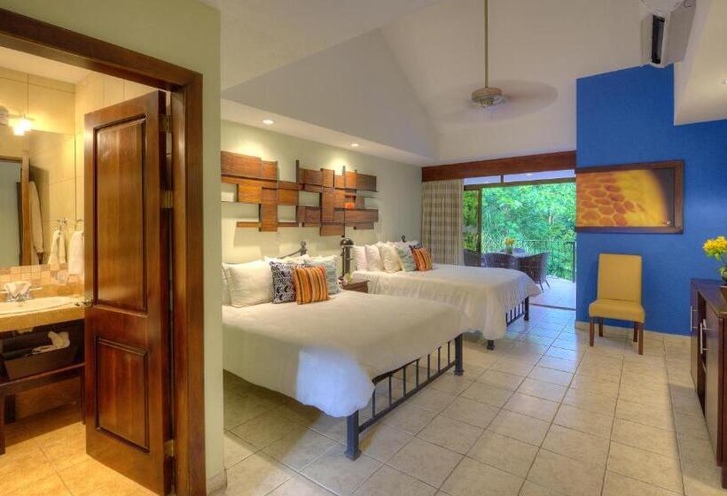 בית מלון כפרי Pumilio Mountain & Ocean