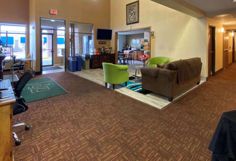 فندق Americinn By Wyndham Reedsburg