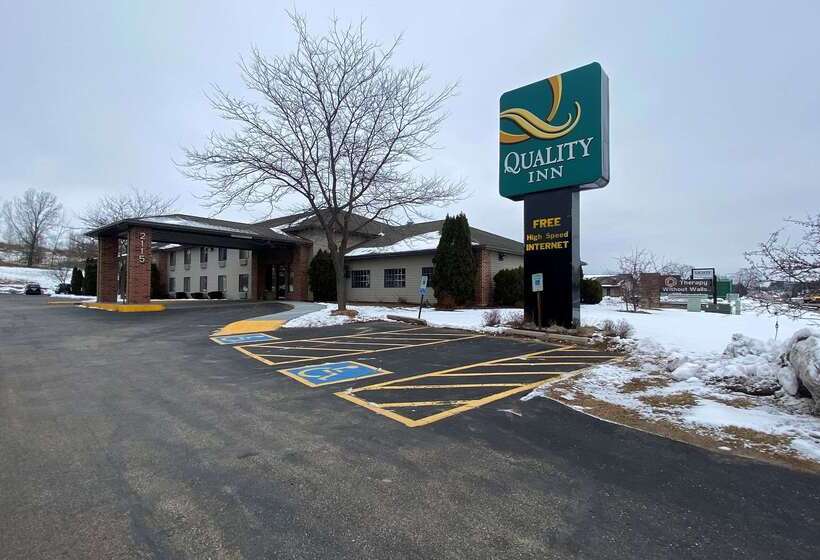 فندق Americinn By Wyndham Reedsburg