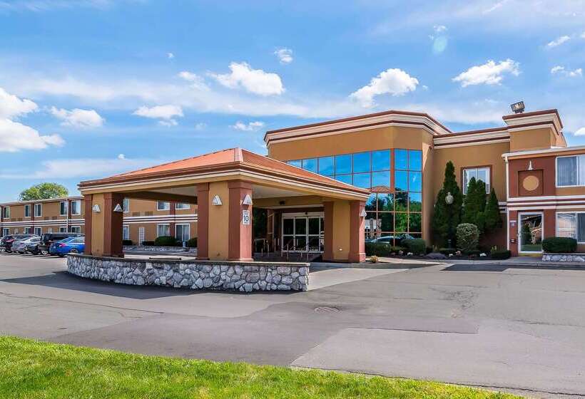 호텔 Quality Inn & Suites Albany Airport