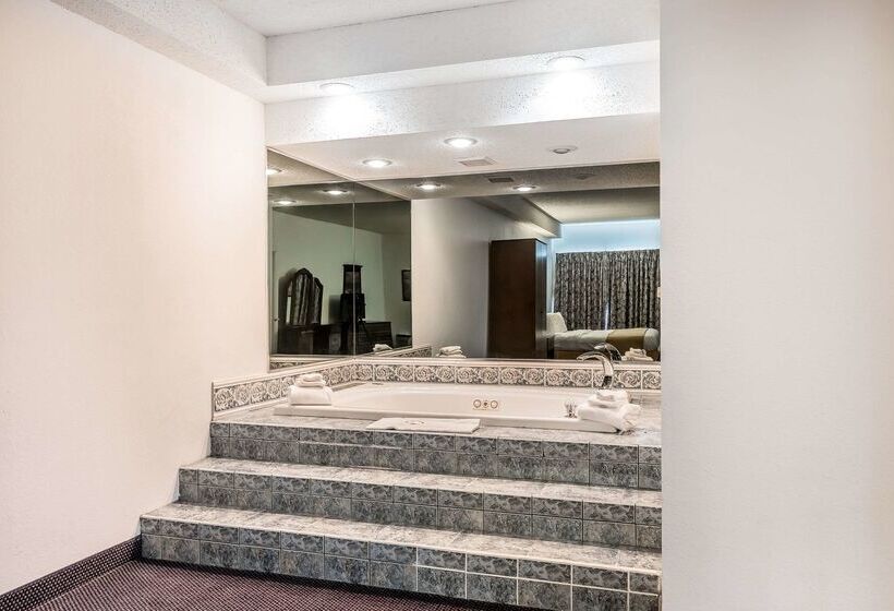 호텔 Quality Inn & Suites Albany Airport