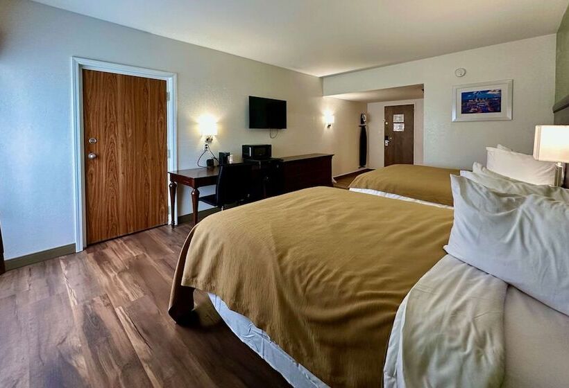 호텔 Quality Inn & Suites Albany Airport
