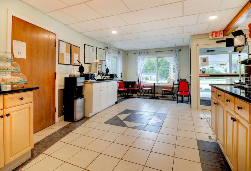 호텔 Quality Inn & Suites