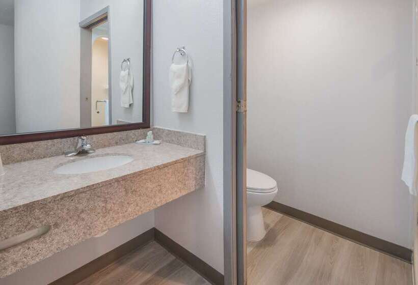 فندق Quality Inn & Suites Richardsondallas