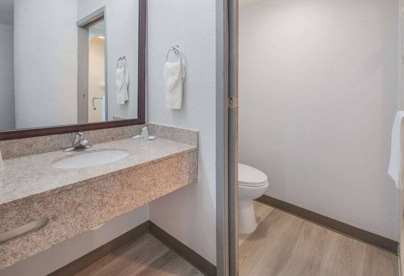 Отель Quality Inn & Suites Richardsondallas