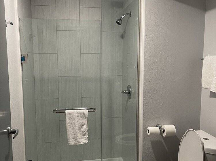 Отель Quality Inn & Suites Richardsondallas