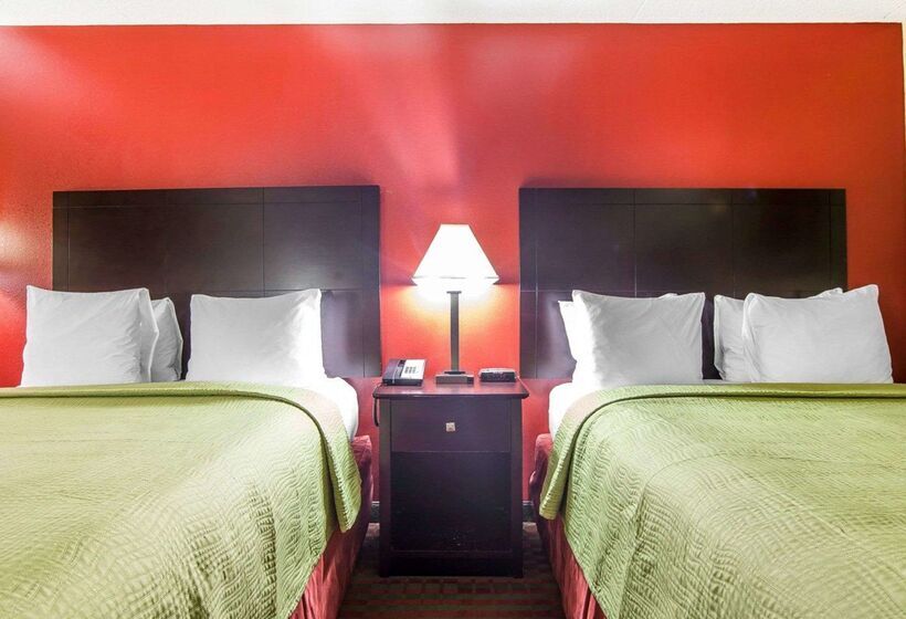 فندق Quality Inn West