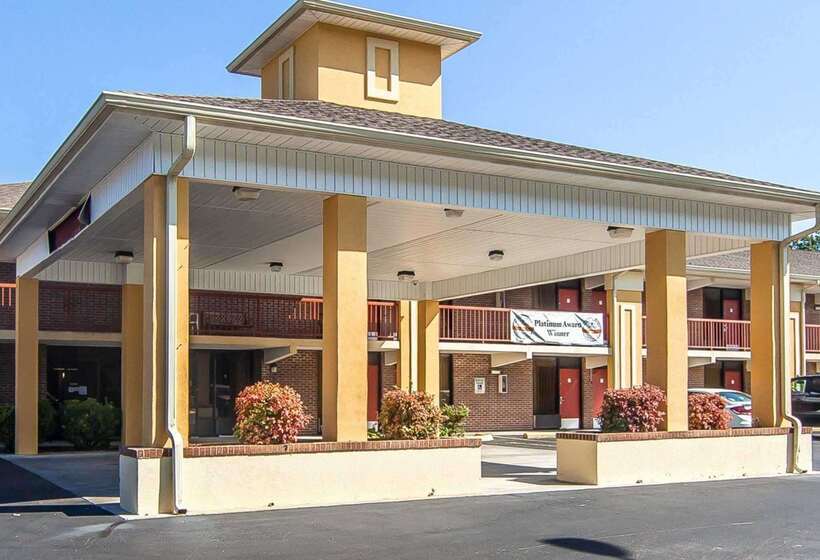 فندق Quality Inn West