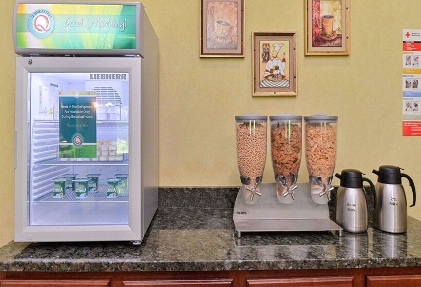 فندق Quality Suites