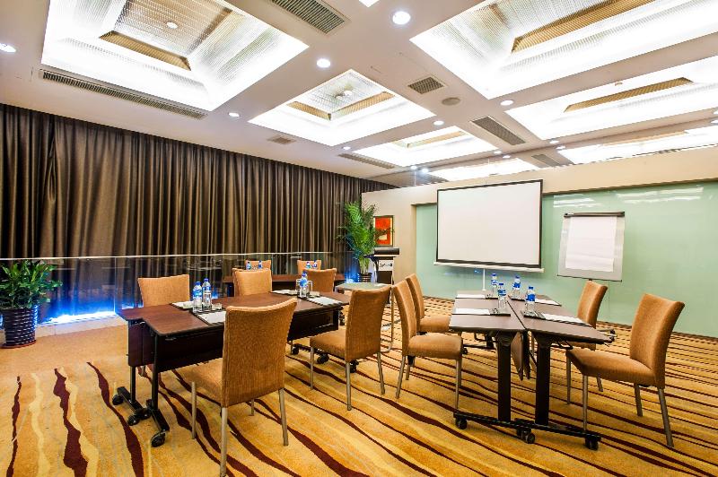 בית מלון כפרי Radisson Tianjin