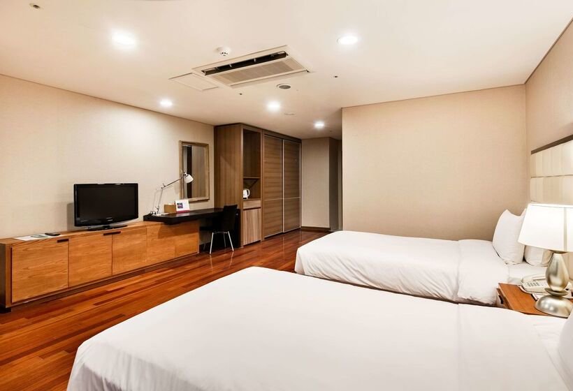 Ramada Hotel And Suites Seoul Namdaemun