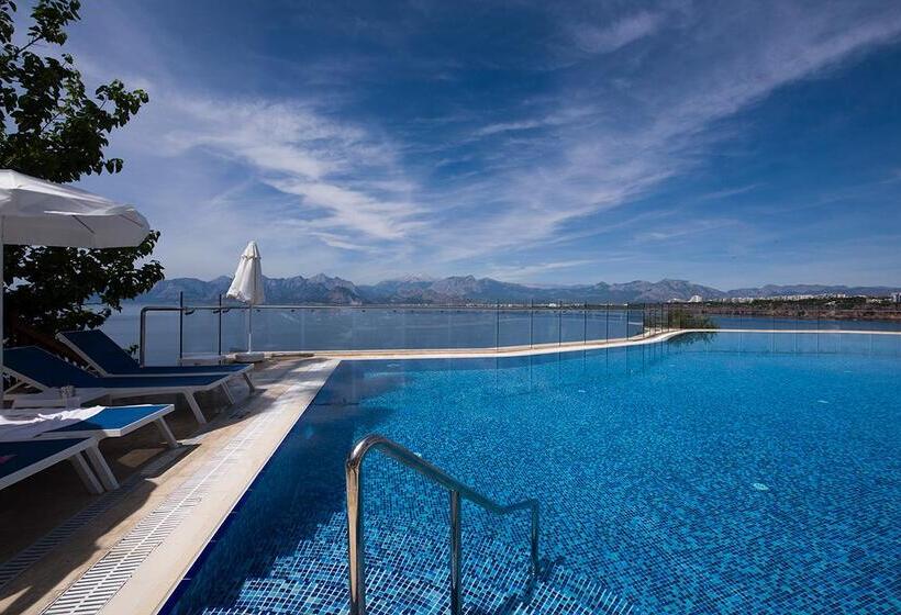 هتل Ramada Plaza Antalya