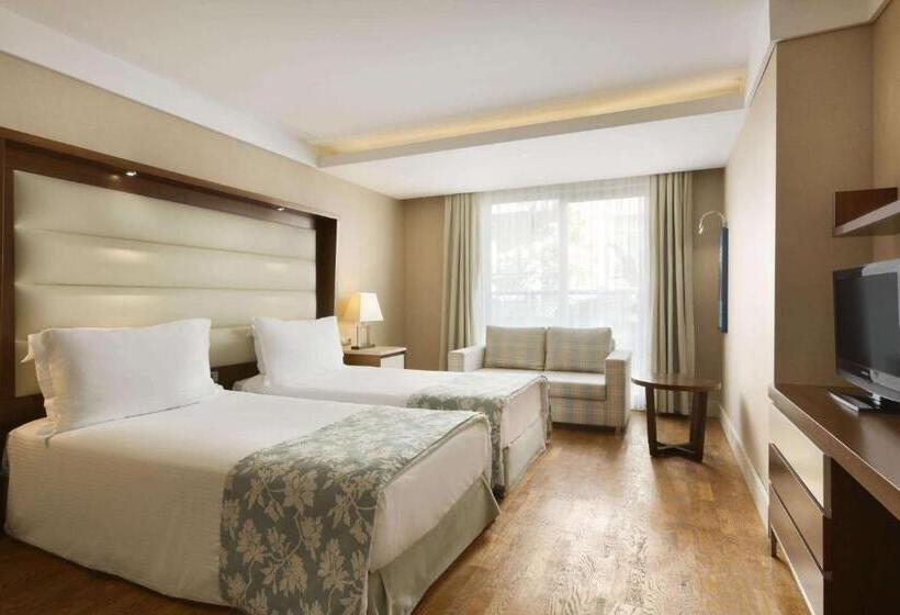 هتل Ramada Plaza Antalya