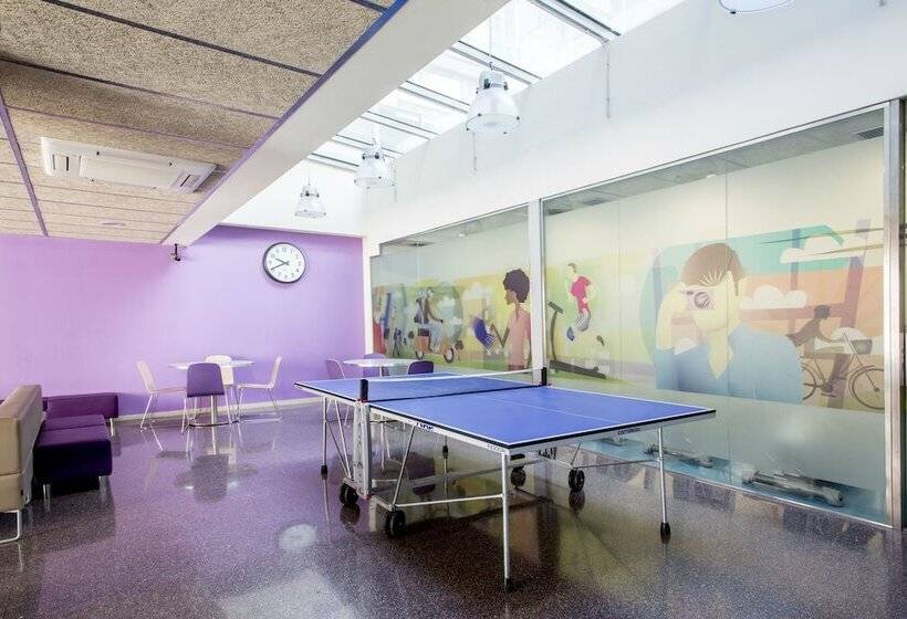 בית מלון כפרי Residencia Universitaria Los Abedules