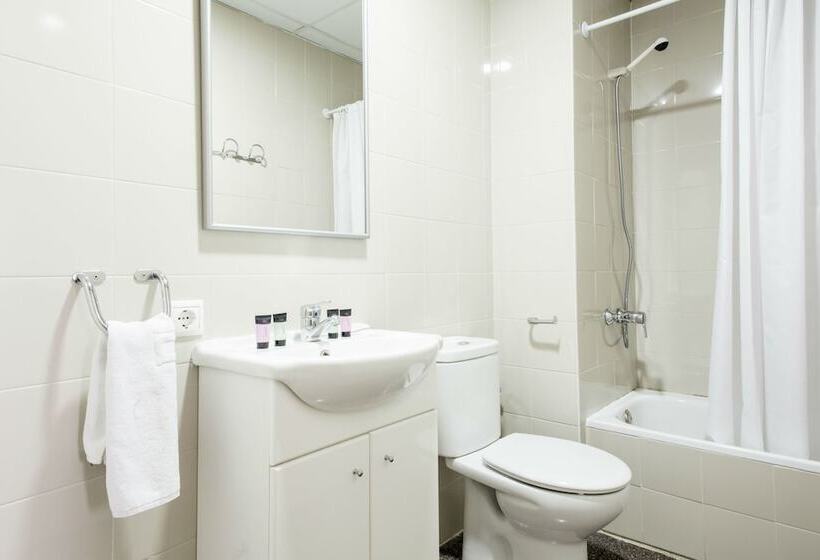 בית מלון כפרי Residencia Universitaria Los Abedules