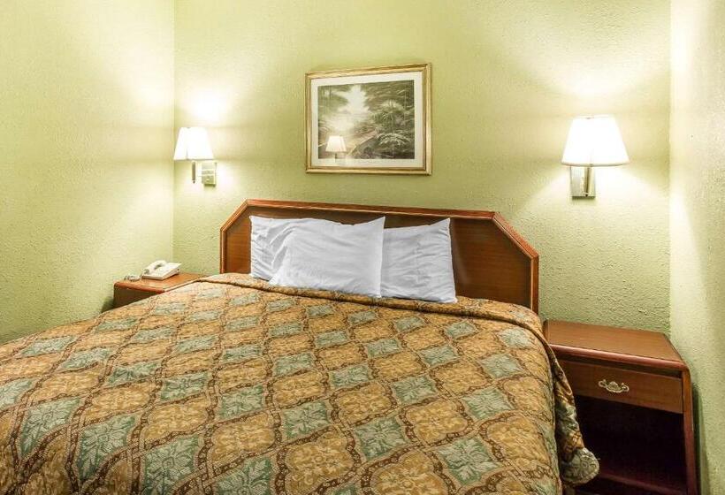 فندق Rodeway Inn & Suites