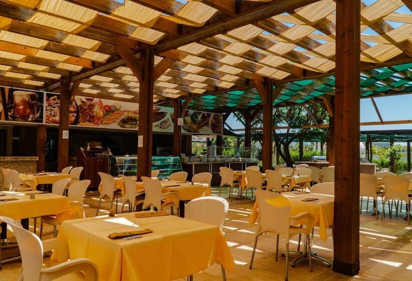 Отель Royal Atlantis Spa & Resort