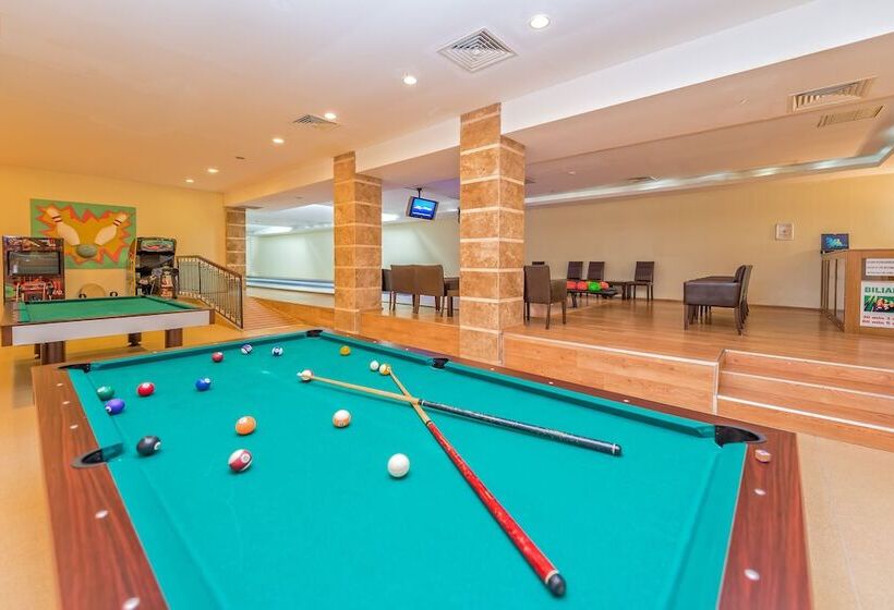 Отель Royal Atlantis Spa & Resort