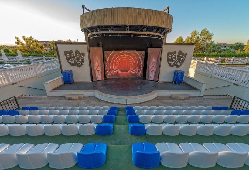 Отель Royal Atlantis Spa & Resort