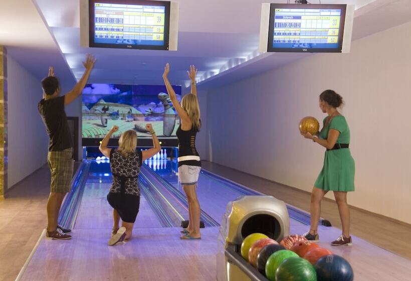 Отель Royal Atlantis Spa & Resort