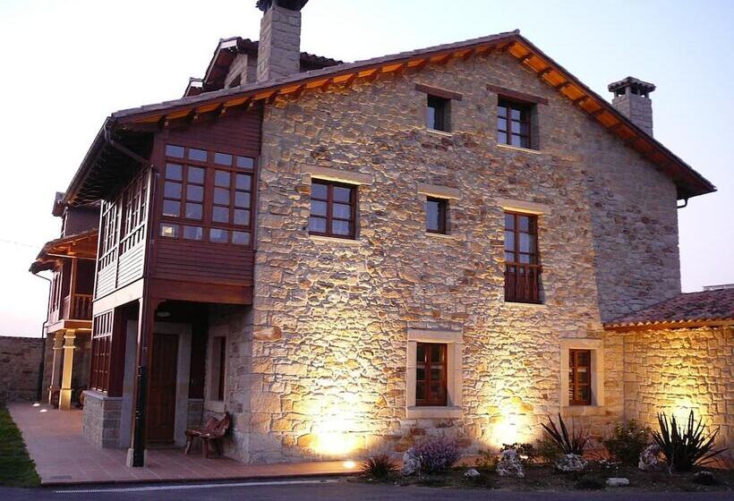 هتل روستایی Casona De Tresali
