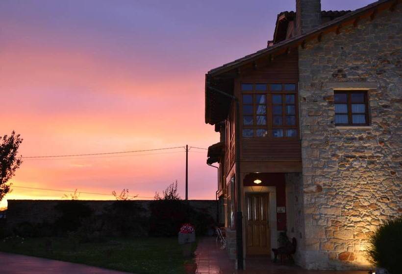 هتل روستایی Casona De Tresali